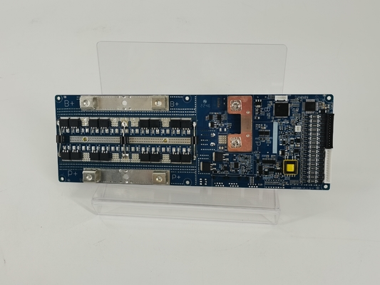 Système de gestion de batterie YKN-BMS16S100A / 200A pour le stockage d'énergie domestique